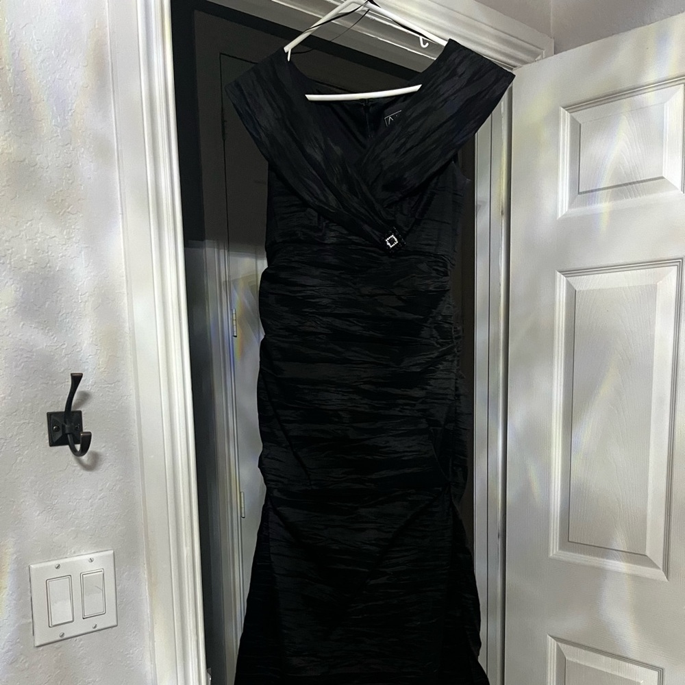 Alex evenings black rushed, mermaid style crossover, top floor length gown